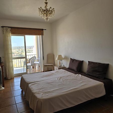 Guest House Marreiros Lagos Ngoại thất bức ảnh